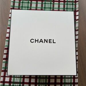 CHANEL Classic White Gift Box